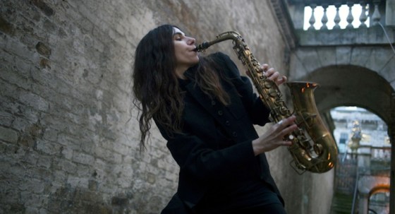 pj-harvey-sax