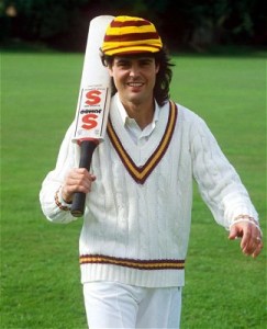 another musical legend acknowledges the crowd